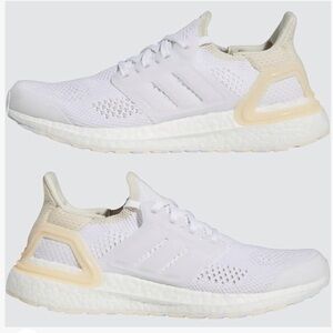 adidas UltraBoost 19.5 DNA 'White
Bliss Orange women size 7.5 gently used